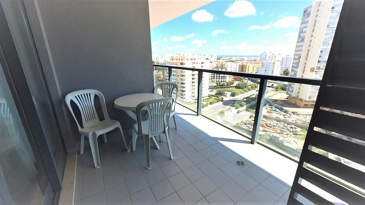 Apartamentos Turisticos Rocha Tower 4 Портиман Екстериор снимка